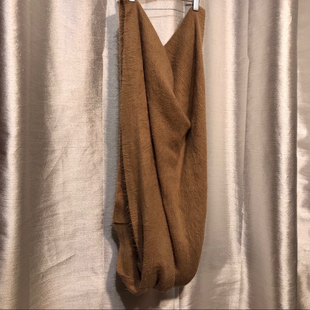 H&M Infinity Scarf - Picture 2 of 3
